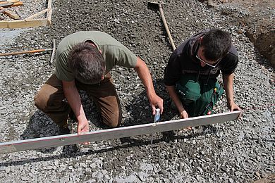 Arbeit im Fachbereich Garten- und Landschaftsbau